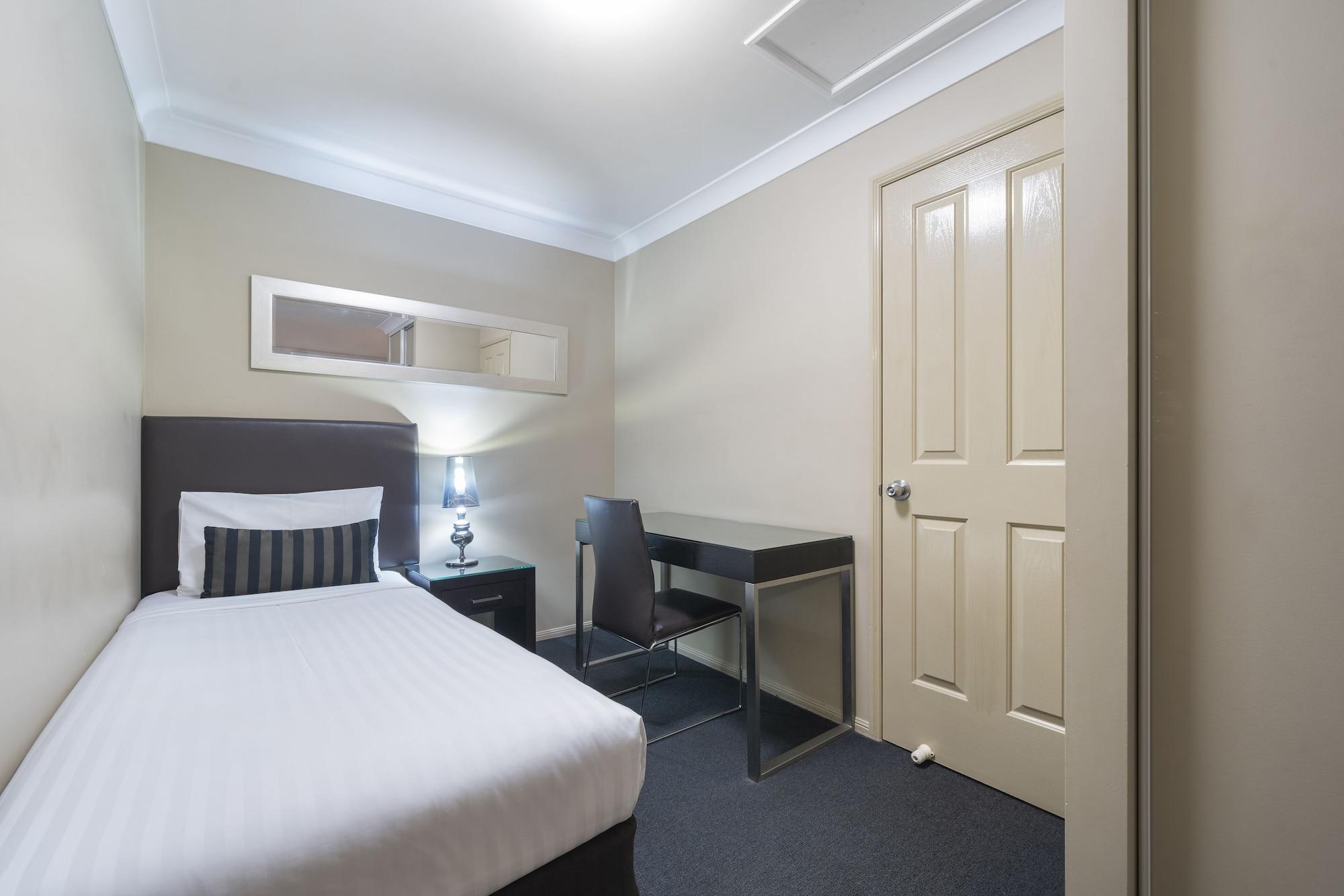 Motel Ambassador On Ruthven Toowoomba Exterior foto