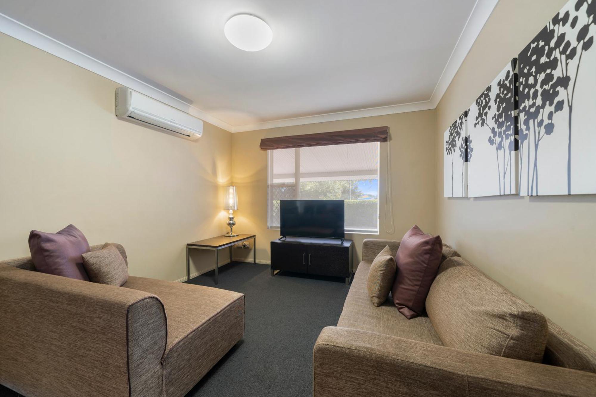 Motel Ambassador On Ruthven Toowoomba Habitación foto