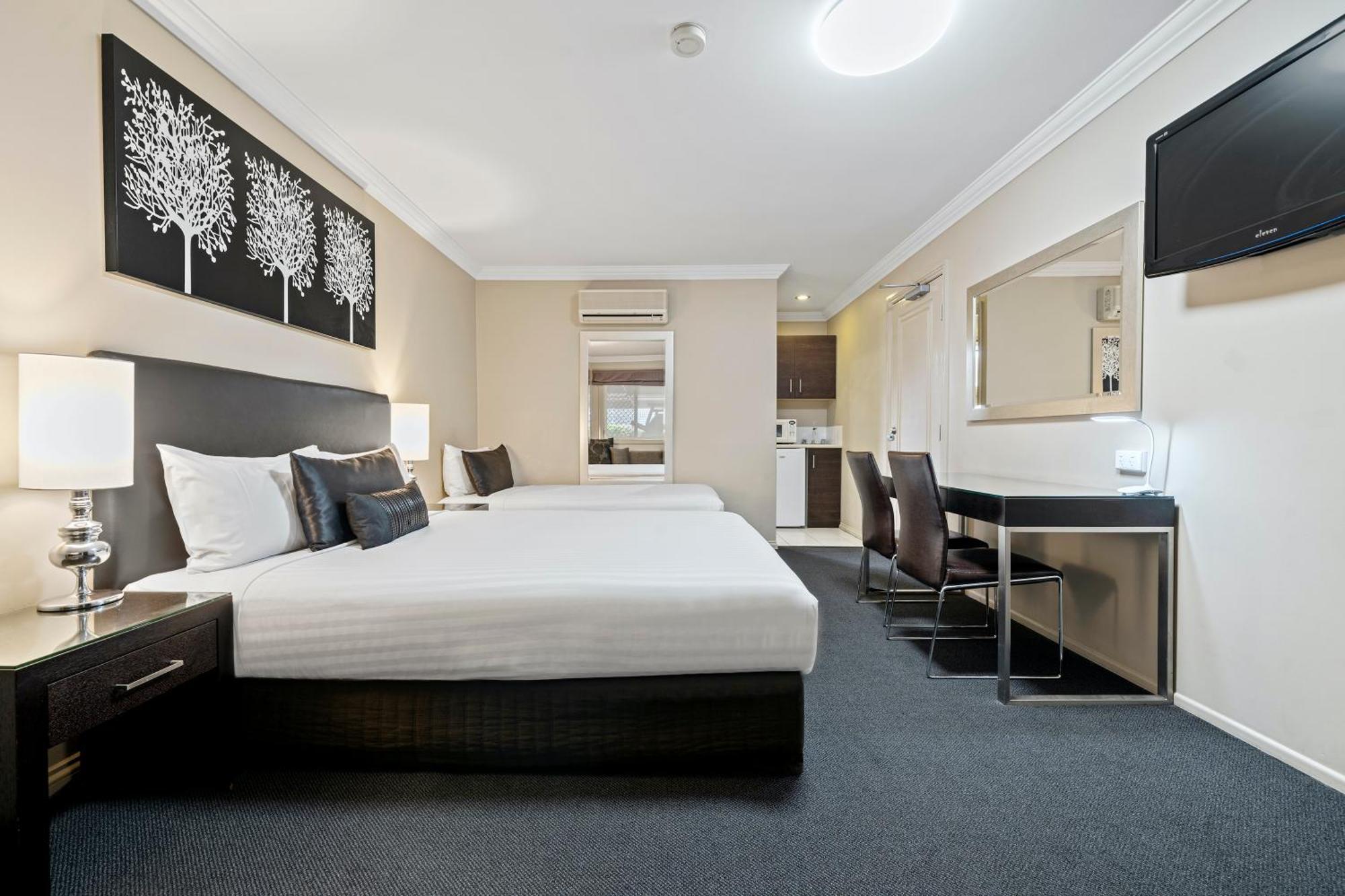 Motel Ambassador On Ruthven Toowoomba Habitación foto